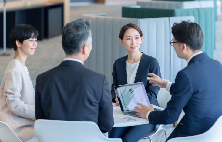 広告費に依存しない長期的な集客基盤を構築